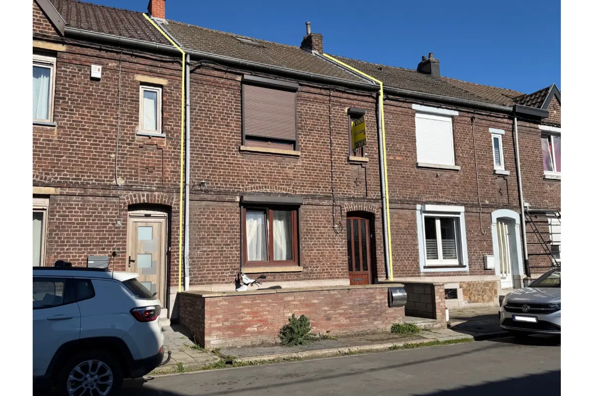 Maison à vendre à Marchienne-au-Pont 6030 156500.00€ 3 chambres 133.00m² - annonce 733644