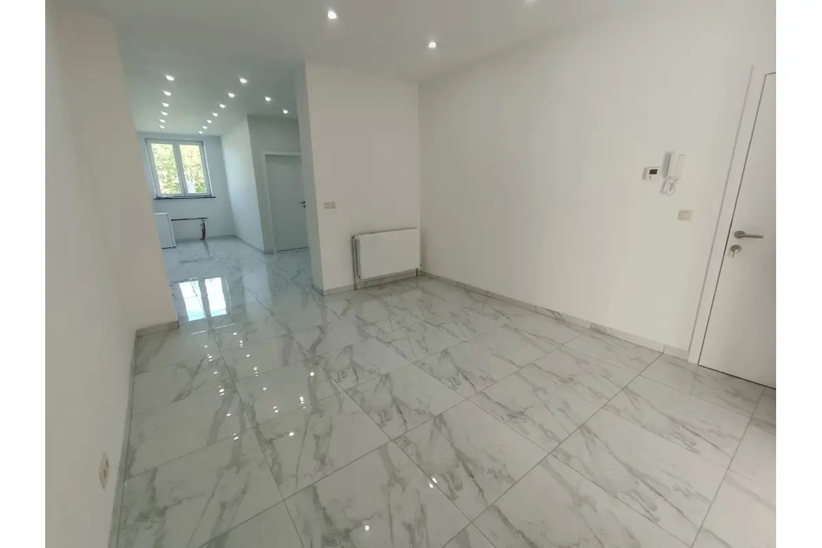 Maison à  à Marchienne-au-Pont 6030 285000.00€ 7 chambres 294.00m² - annonce 733651