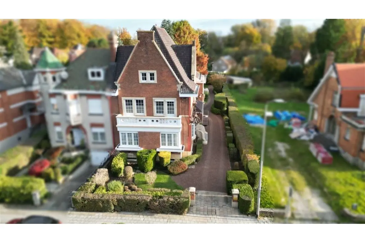 Maison à vendre à Péruwelz 7600 440000.00€ 4 chambres 330.00m² - annonce 733506