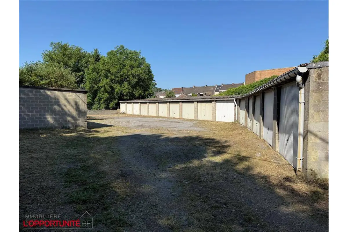 Parking / garage à vendre à Charleroi 6000 179000.00€  chambres m² - annonce 733503