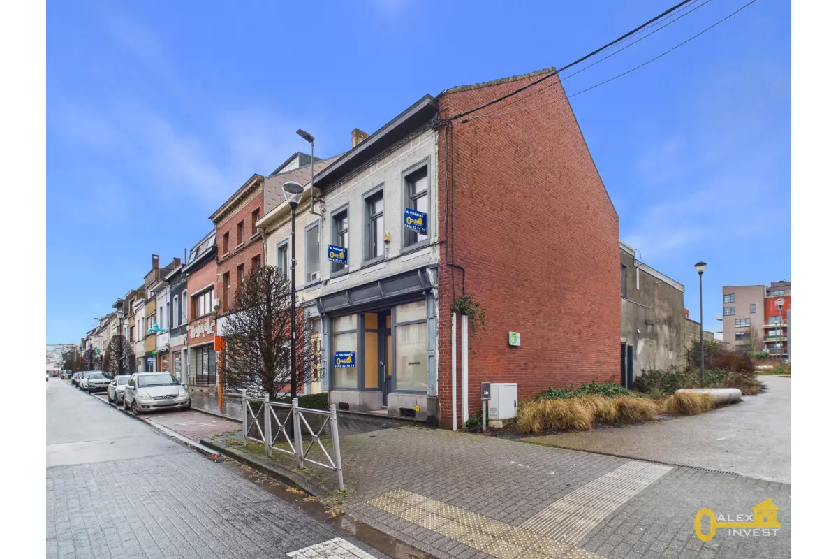 Commerce à vendre à La Louvière 7100 179000.00€  chambres 226.00m² - annonce 733391