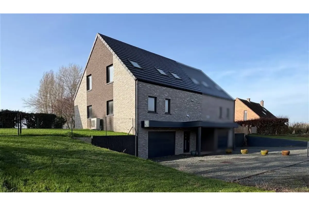 Maison à vendre à Ath 7800 380000.00€ 2 chambres 200.00m² - annonce 735108