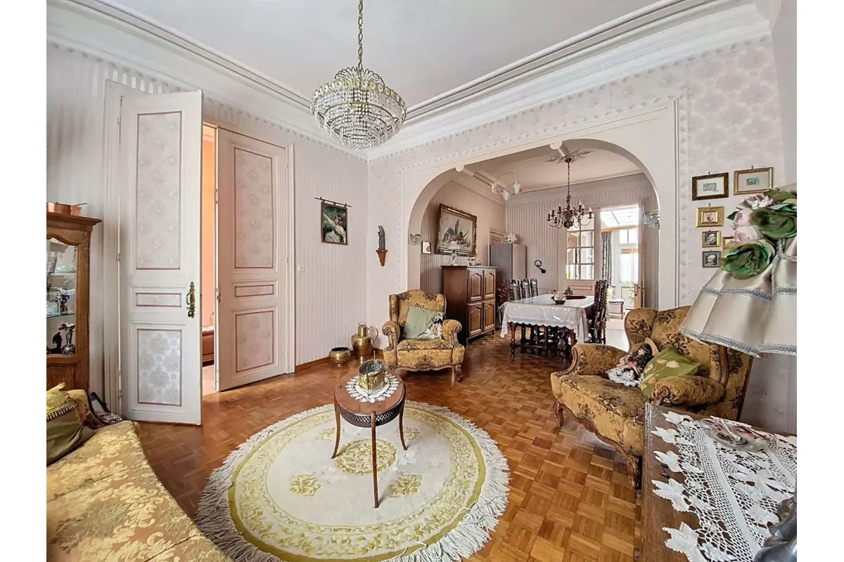 Maison de maître à vendre à Mons 7000 210000.00€ 2 chambres 195.00m² - annonce 735055
