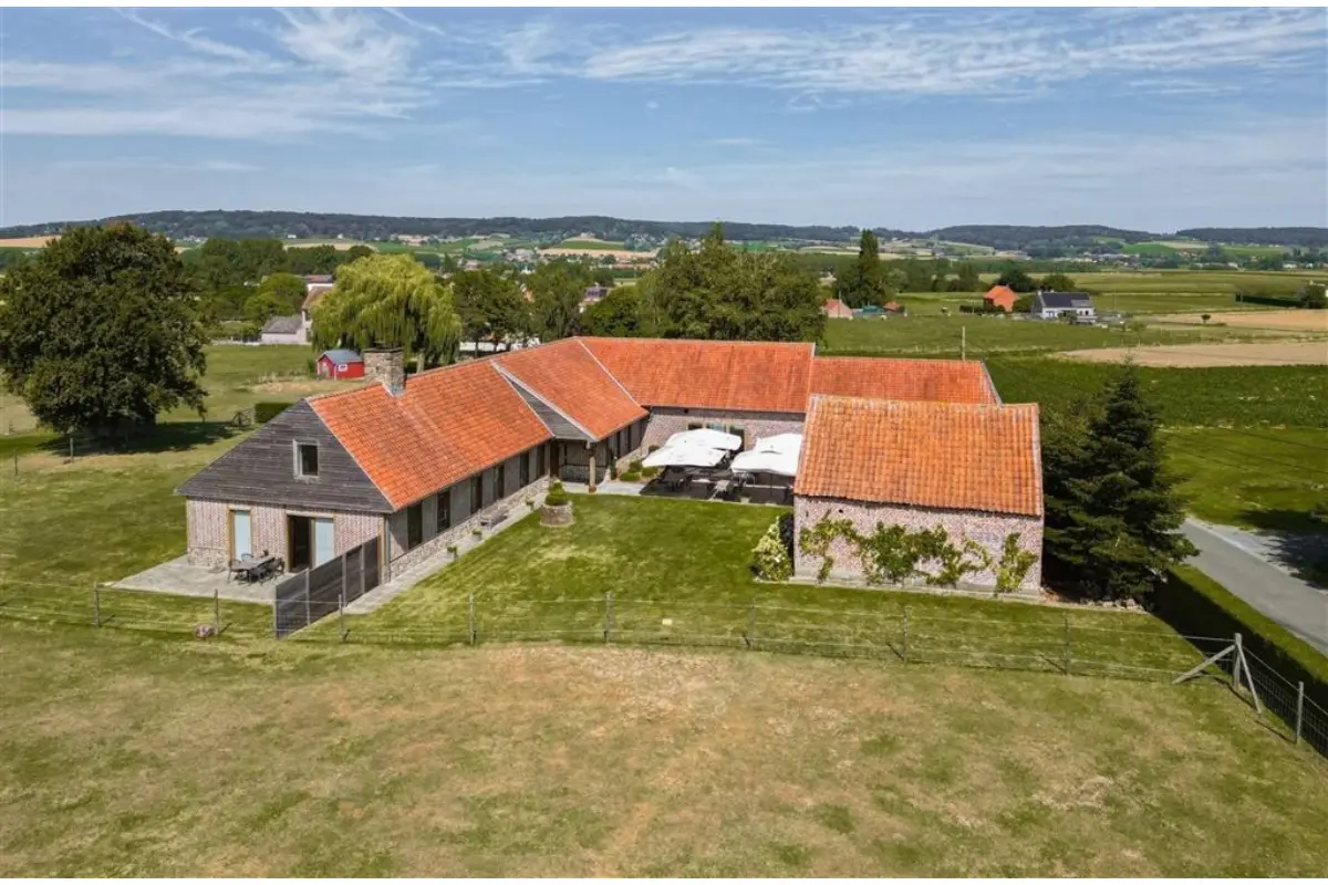 Commerce à vendre à Mont-de-l'Enclus 7750 885000.00€ 3 chambres 345.00m² - annonce 737091