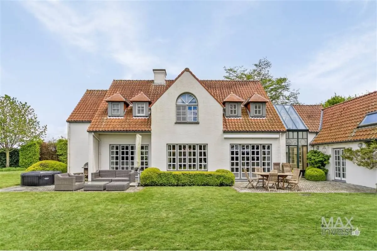 Maison à louer à Templeuve 7520 2500.00€ 4 chambres 399.00m² - annonce 737077