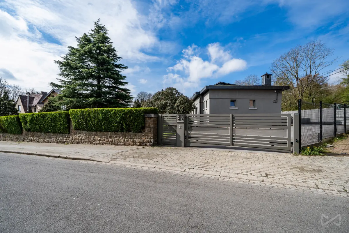 Maison à vendre à Marcinelle 6001 447000.00€ 4 chambres 199.00m² - annonce 736500