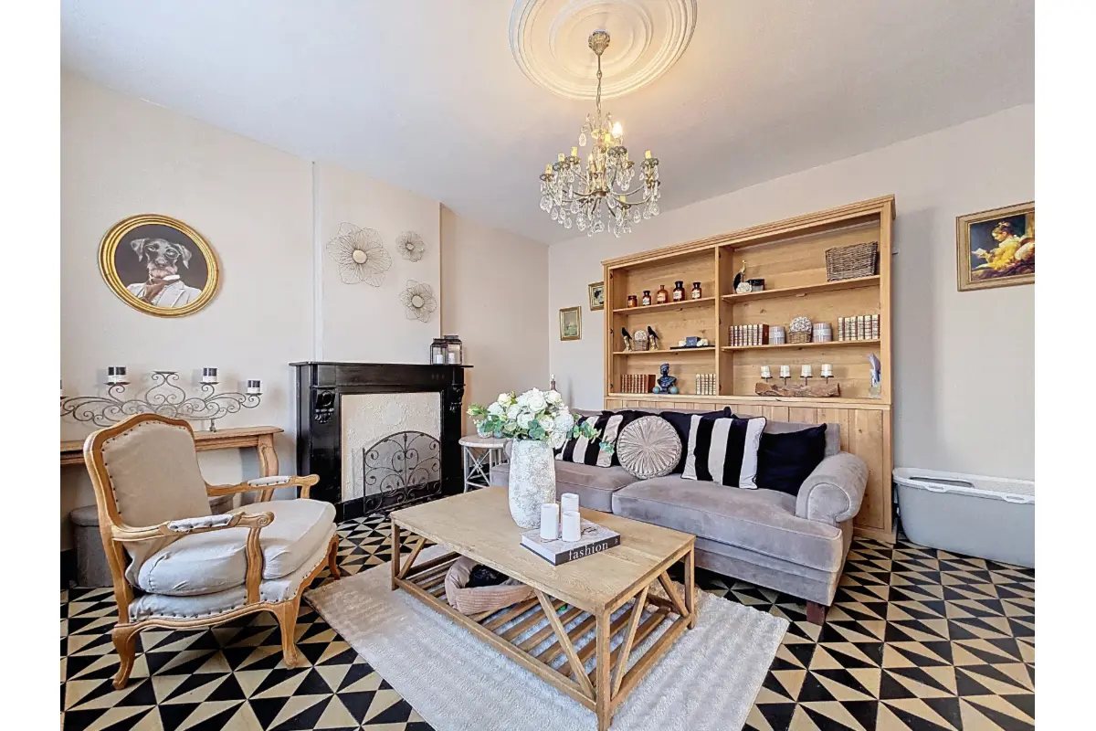 Maison à vendre à Ligne 7812 340000.00€ 5 chambres 214.00m² - annonce 737241