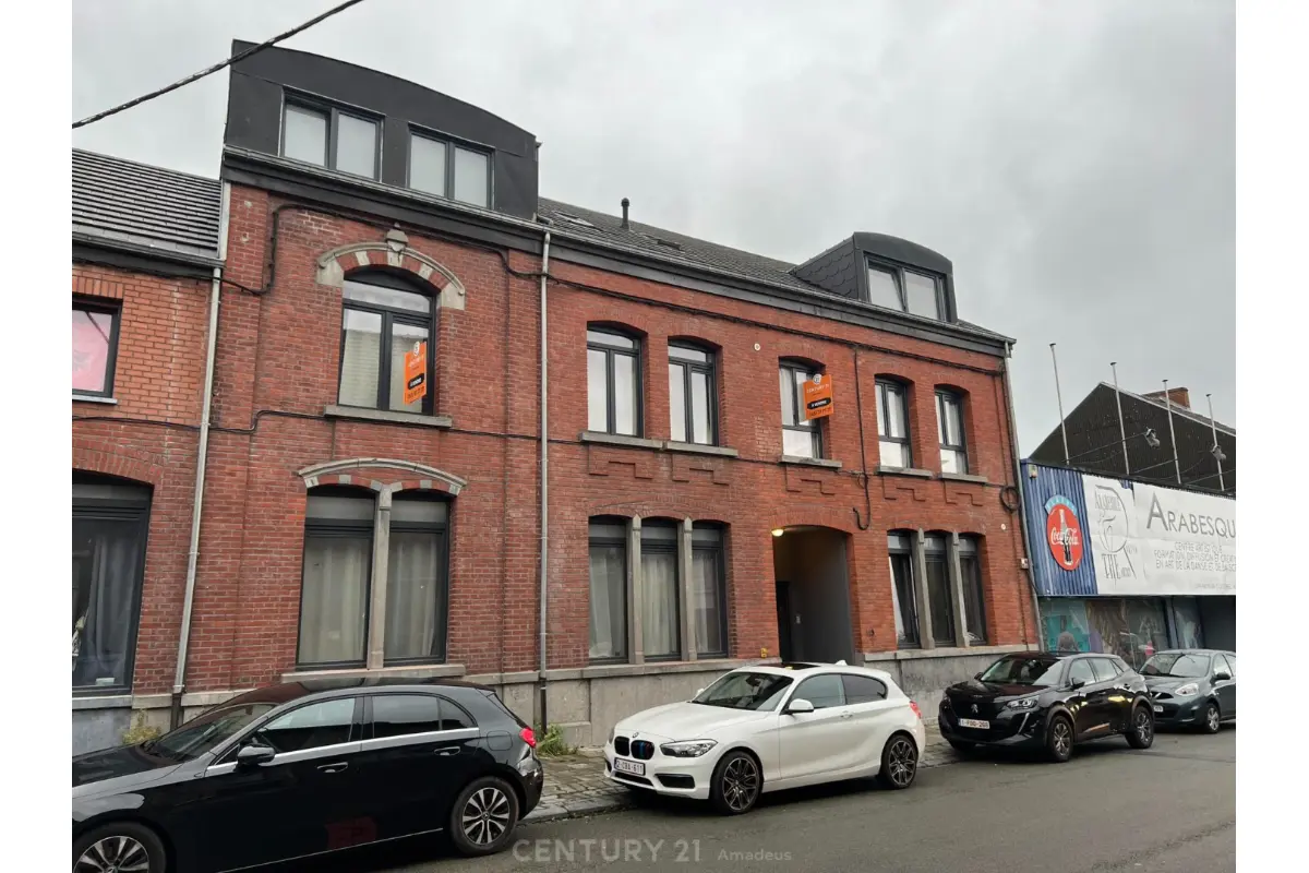 Appartement à louer à Paturages 7340 800.00€ 2 chambres 90.00m² - annonce 738108