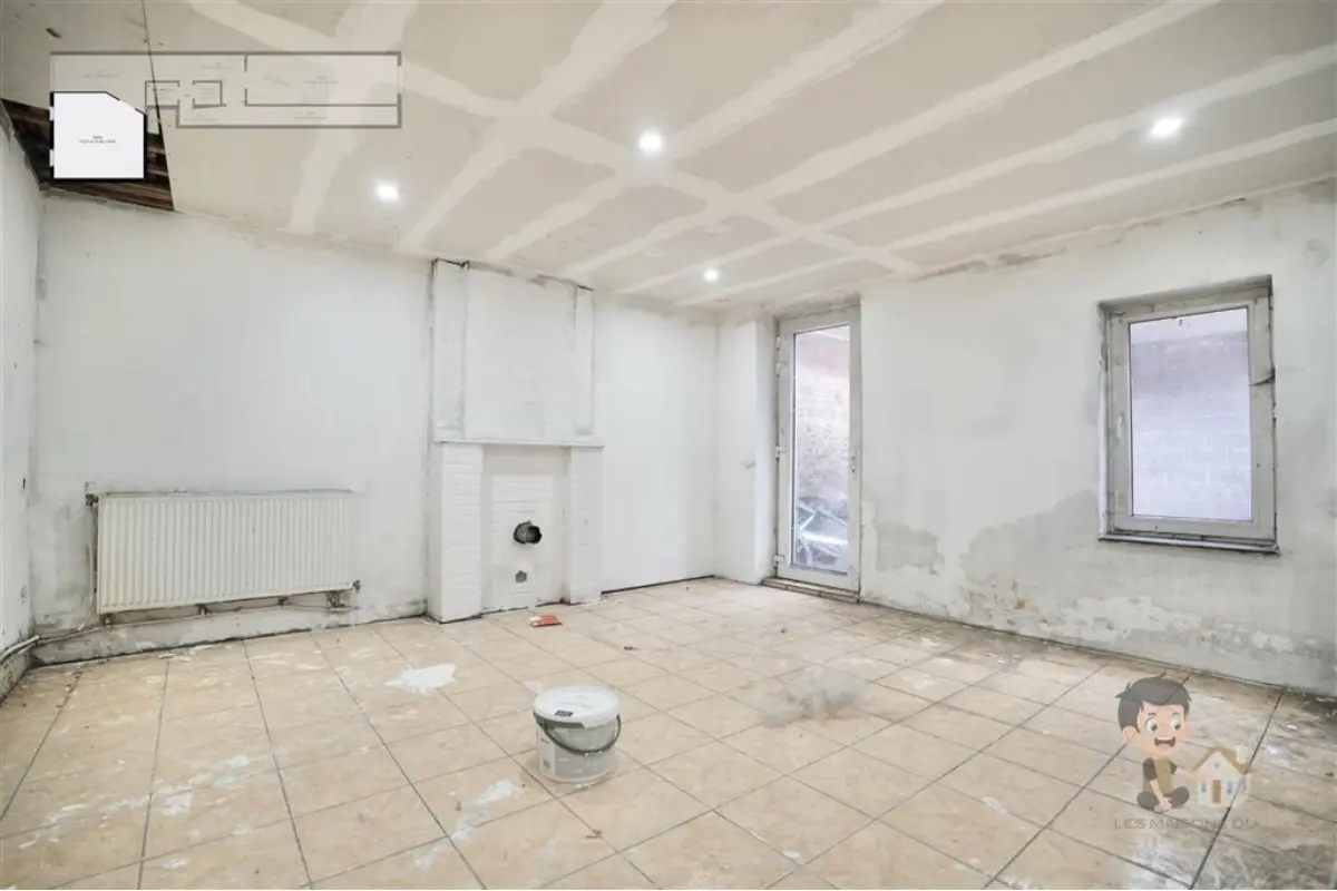 Maison à vendre à Marchienne-au-Pont 6030 124900.00€ 4 chambres 180.00m² - annonce 738466