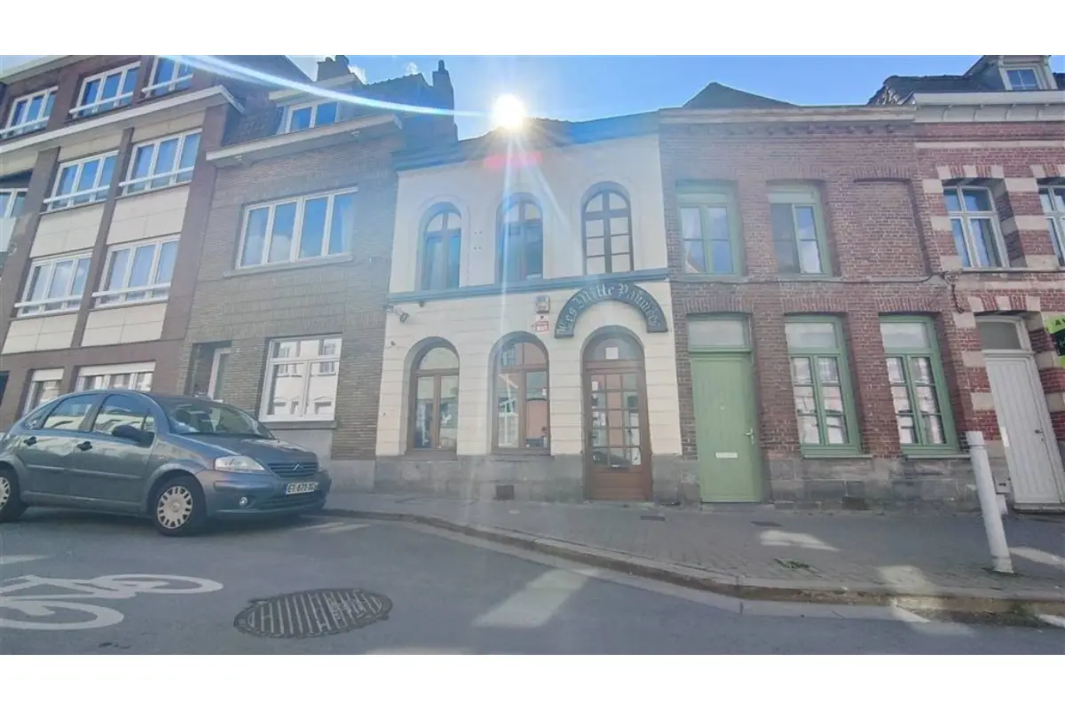 Immeuble de rapport - Immeuble à appartement à vendre à Tournai 7500 90000.00€ 2 chambres m² - annonce 738514