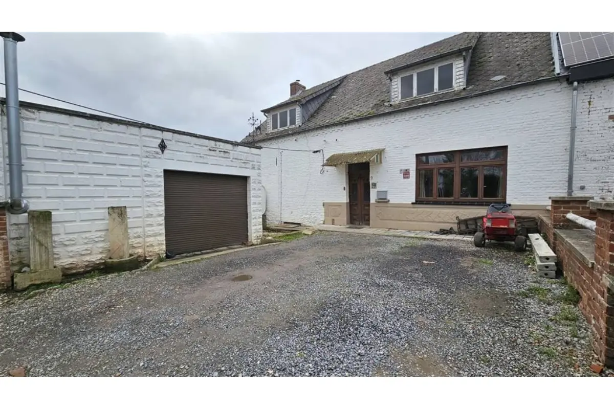 Maison à vendre à Montignies-sur-Roc 7387 160000.00€ 3 chambres 202.00m² - annonce 738444