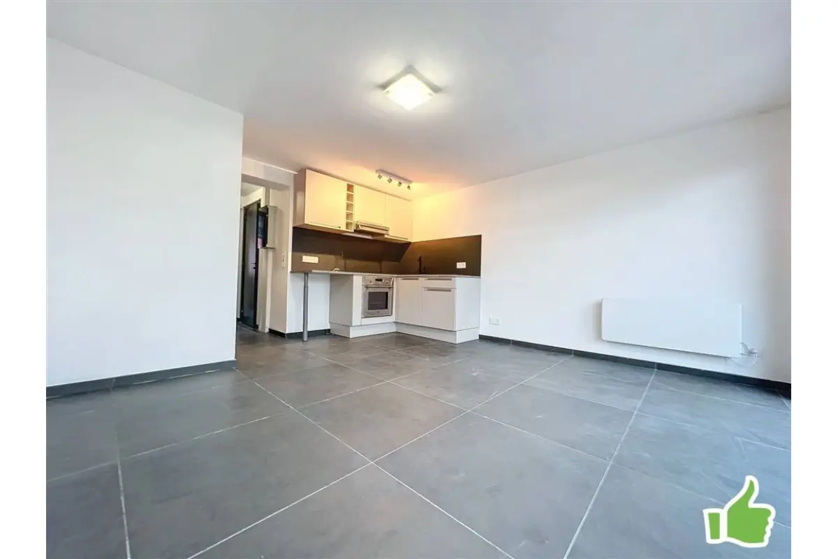 Appartement à louer à Luingne 7700 650.00€ 1 chambres m² - annonce 739830