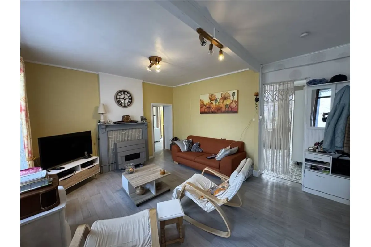 Immeuble de rapport - Immeuble à appartement à vendre à Bon-Secours 7603 140000.00€ 4 chambres m² - annonce 739990