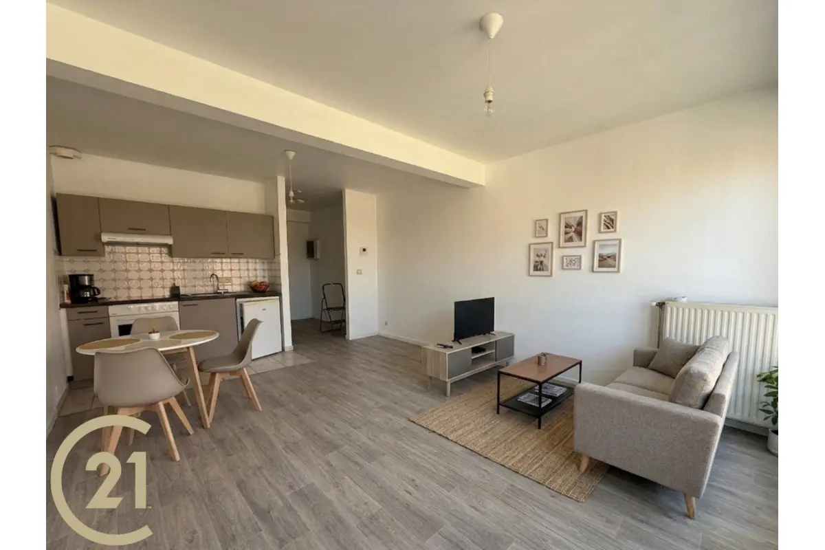 Studio à louer à Tournai 7500 560.00€  chambres 39.00m² - annonce 739239