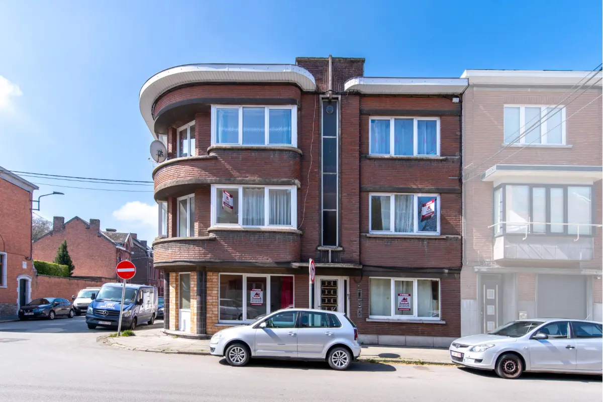 Immeuble mixte à  à Marchienne-au-Pont 6030 229000.00€ 3 chambres m² - annonce 739393