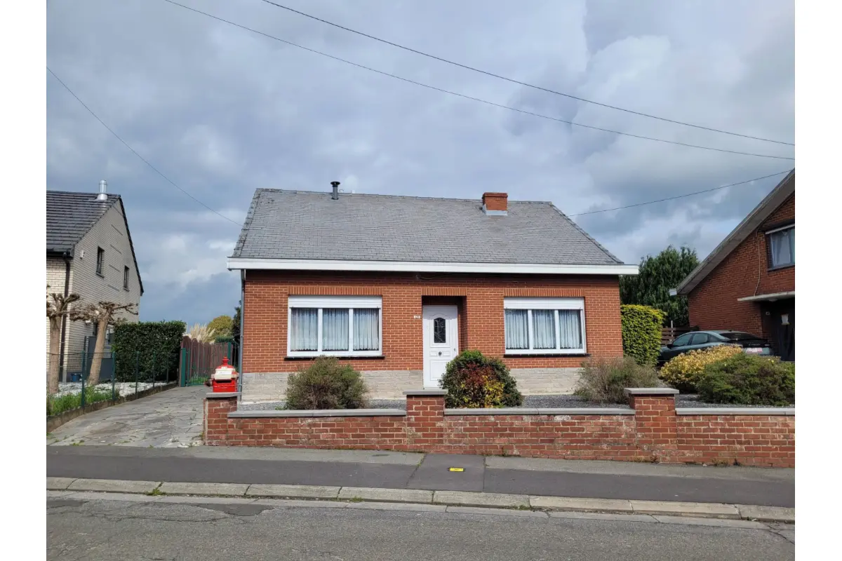 Maison à vendre à Strépy-Bracquegnies 7110 205000.00€ 1 chambres m² - annonce 739368