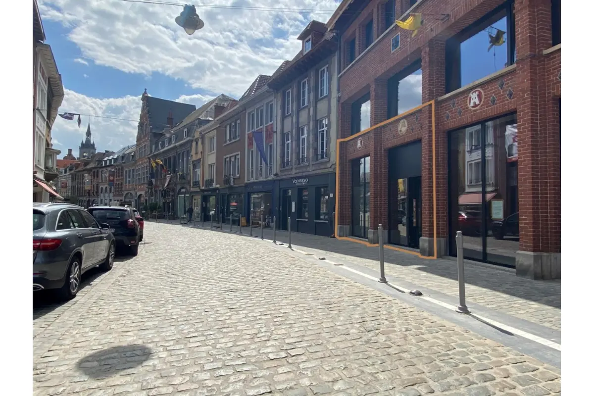 Commerce à louer à Tournai 7500 2900.00€  chambres m² - annonce 740047