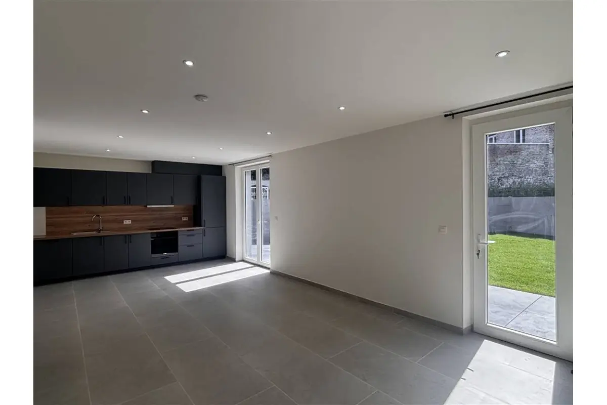 Maison à louer à Basècles 7971 850.00€ 1 chambres 72.00m² - annonce 740911