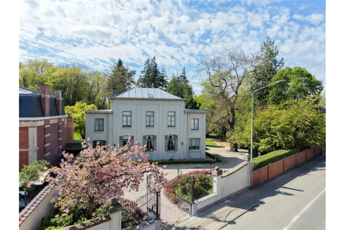 Maison de maître à vendre à Bon-Secours 7603 520000.00€ 4 chambres 330.00m² - annonce 740709