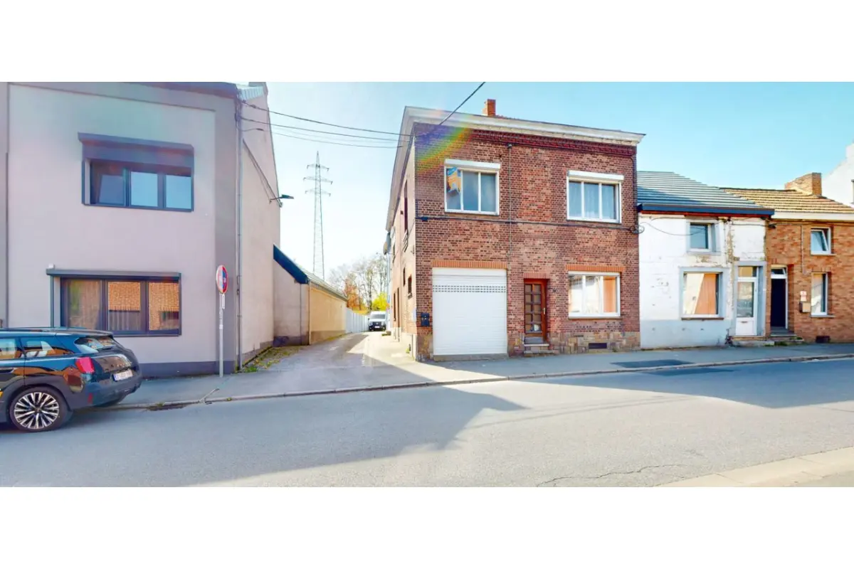 Maison à vendre à Montignies-sur-Sambre 6061 315000.00€ 5 chambres 242.00m² - annonce 741776