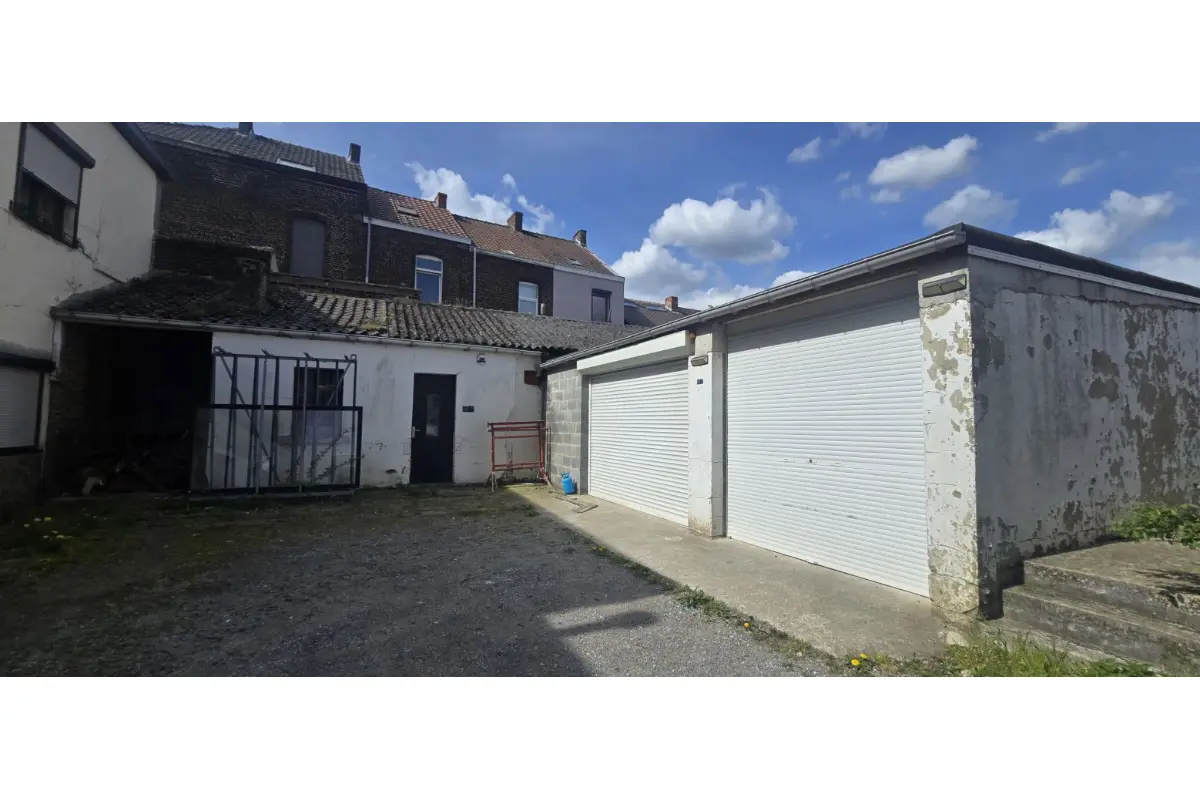 Parking / garage à vendre à Couillet 6010 50000.00€  chambres m² - annonce 742191