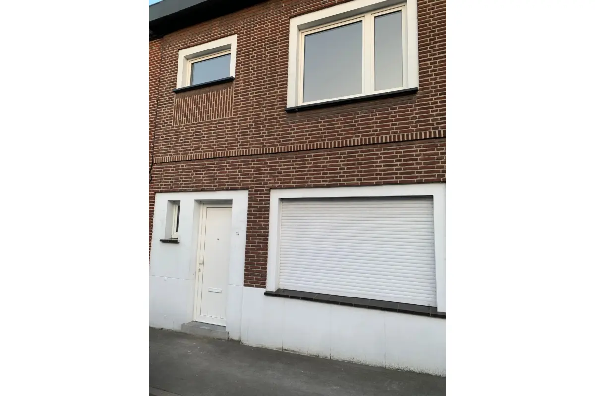 Maison à louer à Mont-sur-Marchienne 6032 1220.00€ 3 chambres 108.00m² - annonce 742313