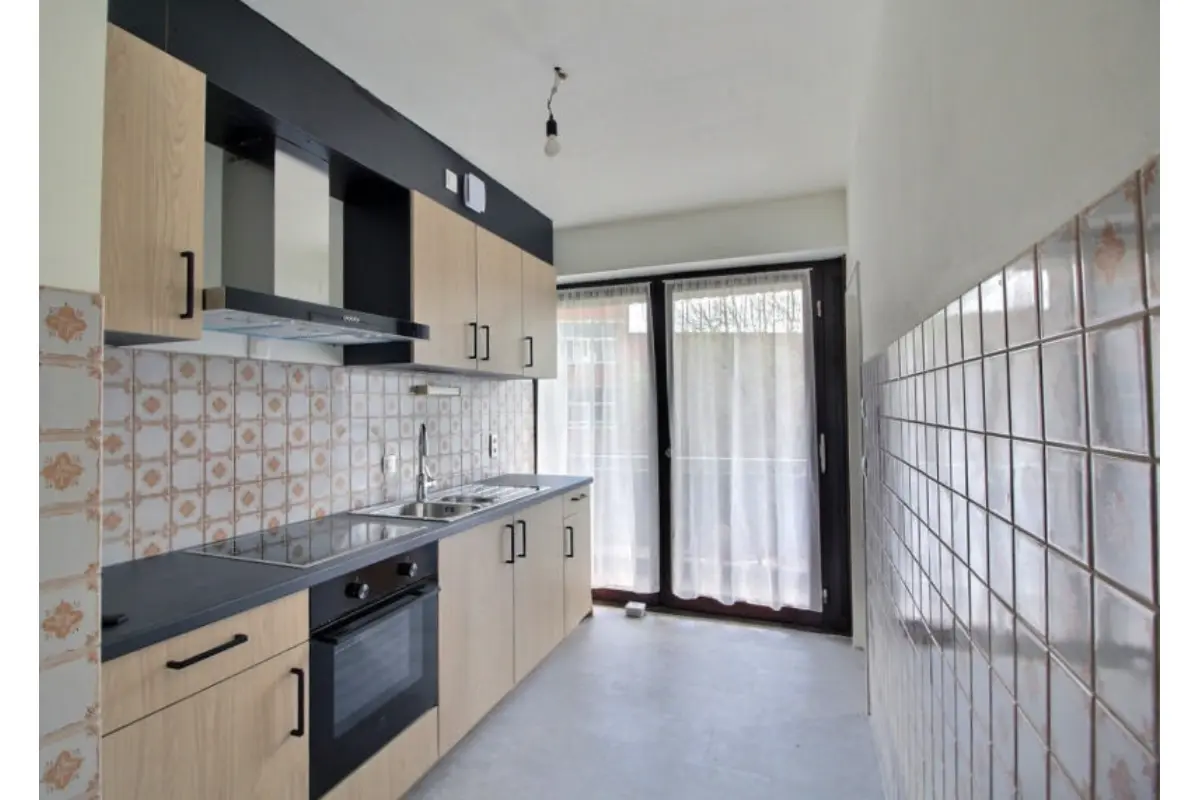 Appartement à louer à Charleroi 6000 750.00€ 2 chambres 75.00m² - annonce 742038