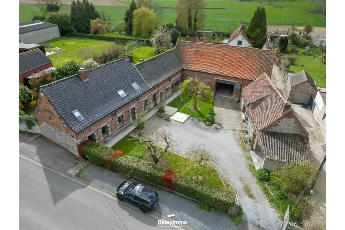 Maison à vendre à Vezon 7538 515000.00€ 4 chambres 334.00m² - annonce 742754