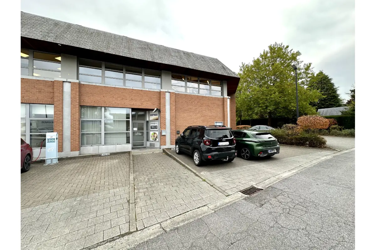 Commerce à louer à Seneffe 7180 700.00€  chambres 150.00m² - annonce 742942