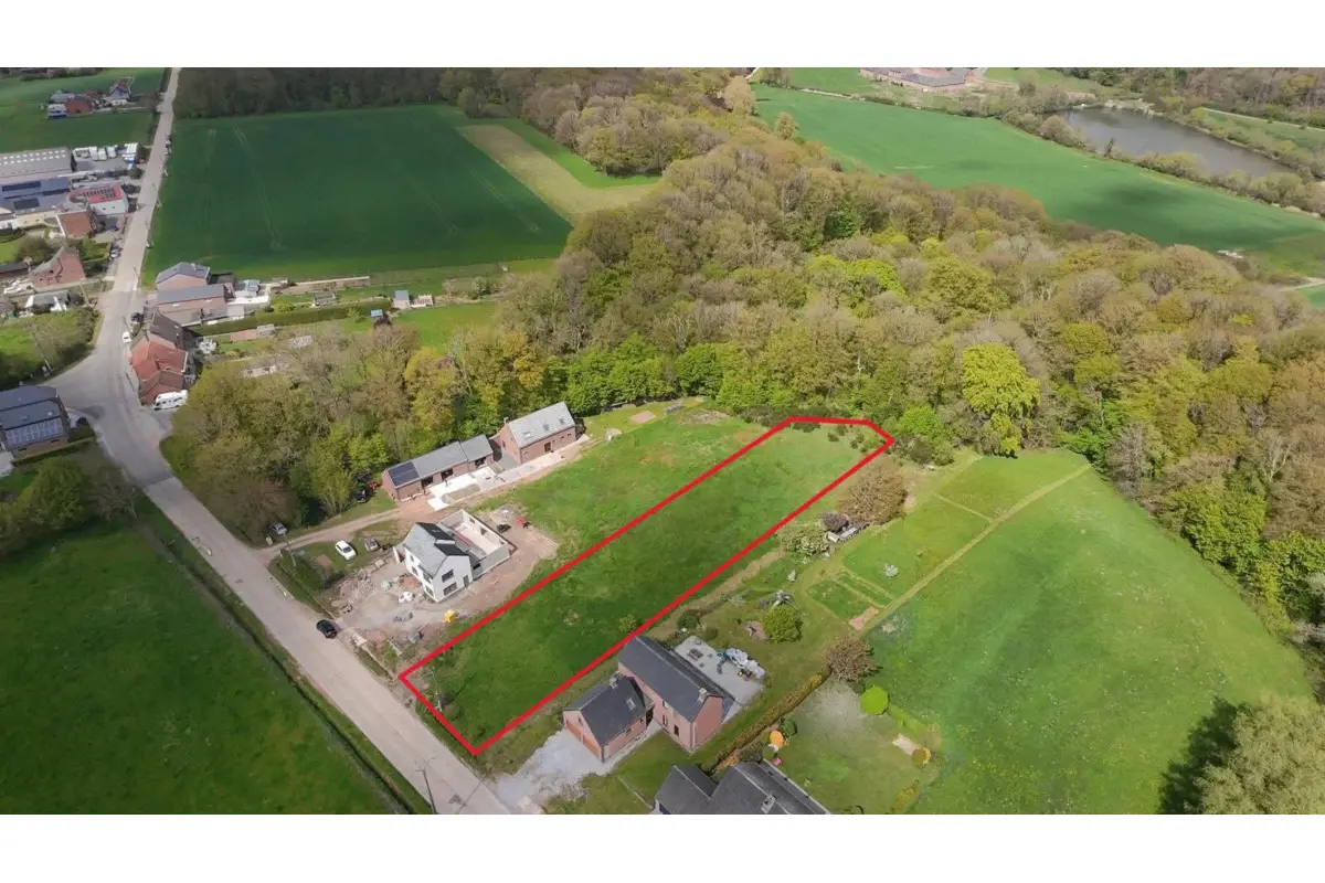 Terrain à  à Gozée 6534 195000.00€  chambres m² - annonce 743072