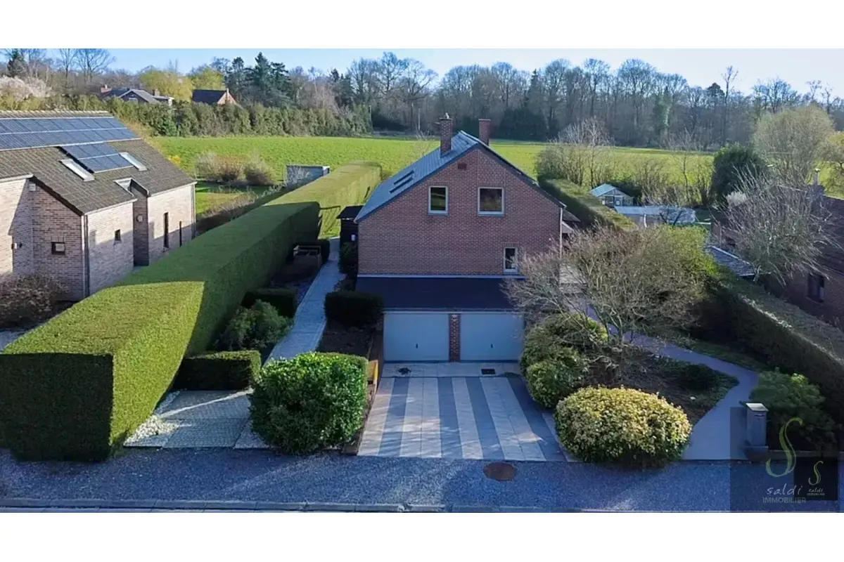 Villa à vendre à Vellereille-les-Brayeux 7120 395000.00€  chambres m² - annonce 743427