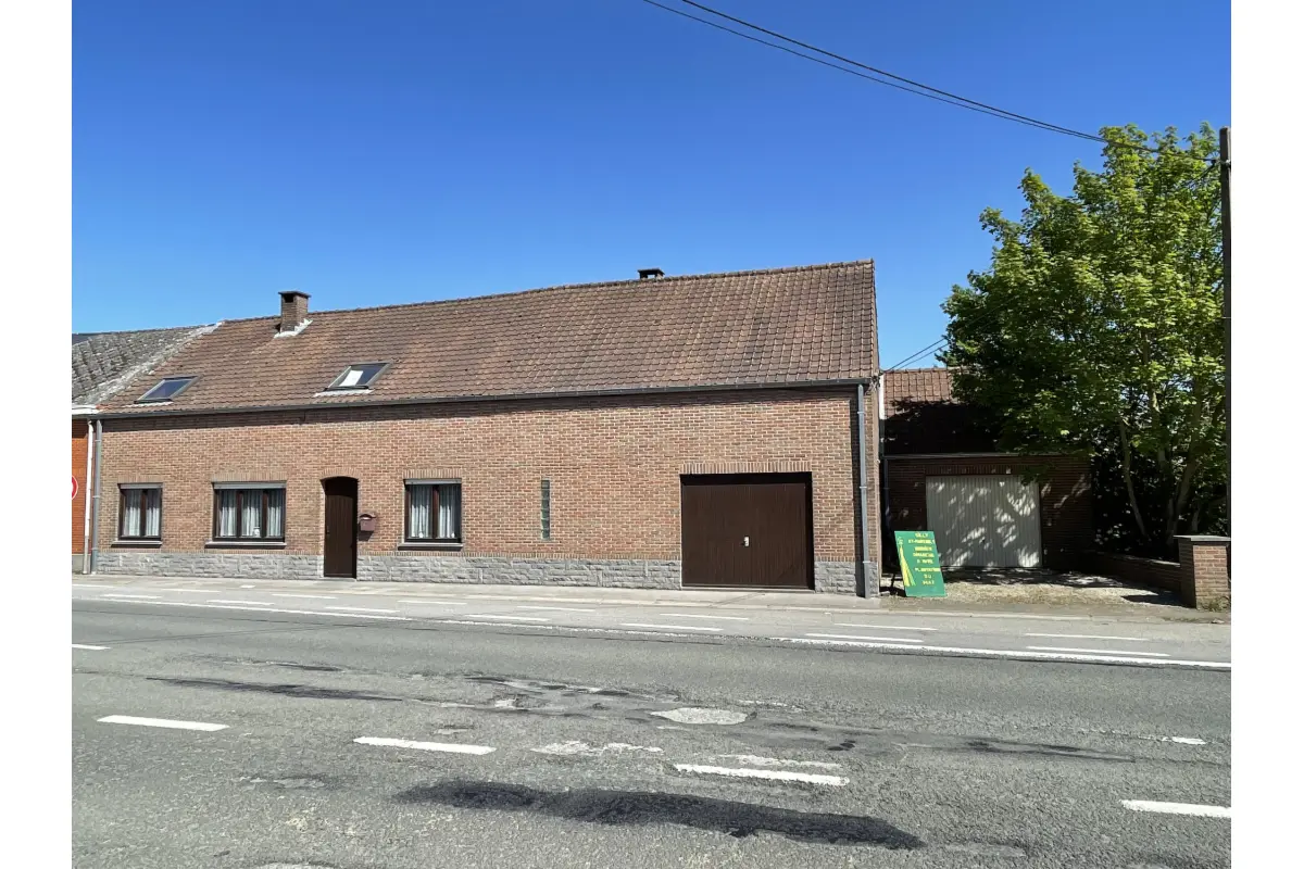 Maison à vendre à Bassilly 7830 290000.00€ 4 chambres 188.00m² - annonce 744320