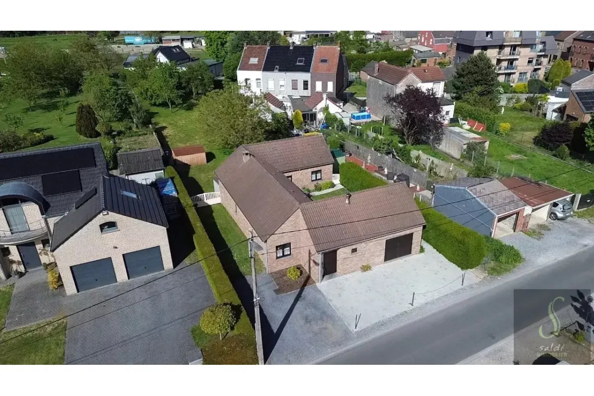 Villa à vendre à Anderlues 6150 350000.00€  chambres 120.00m² - annonce 743775