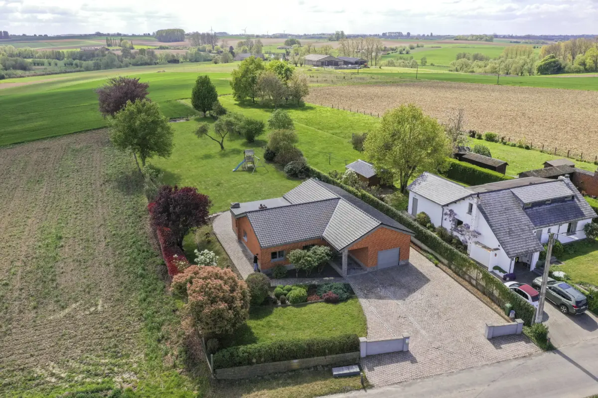 Maison à vendre à Braine-le-Comte 7090 375000.00€ 3 chambres 119.00m² - annonce 744321