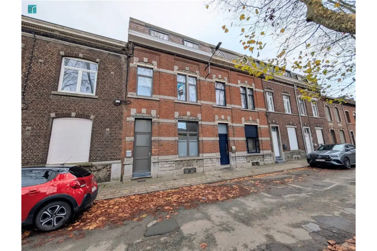 Maison à vendre à Monceau-sur-Sambre 6031 285000.00€ 4 chambres 221.00m² - annonce 743589