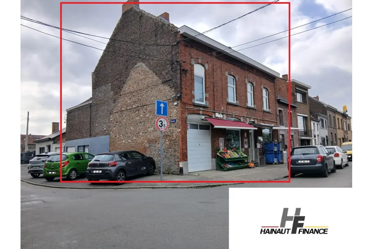 Immeuble mixte à vendre à Quaregnon 7390 220000.00€ 5 chambres m² - annonce 744484