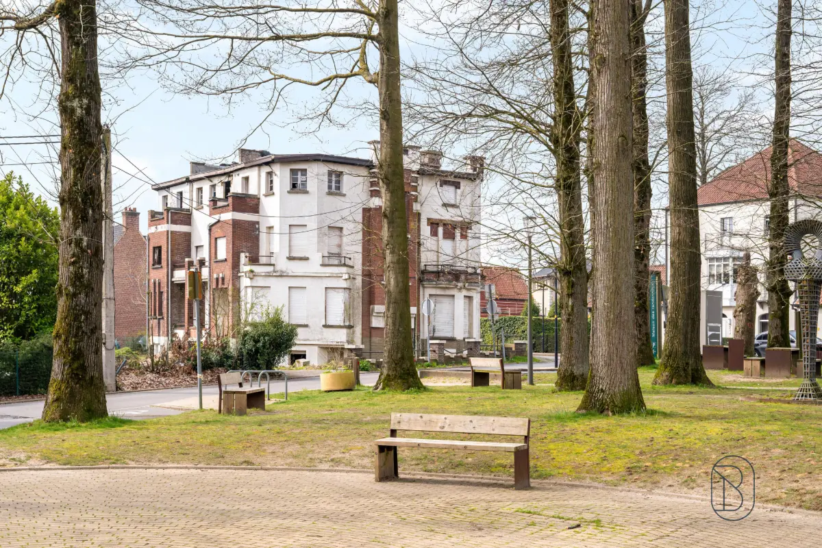 Immeuble mixte à vendre à Mont-de-l'Enclus 7750 540000.00€ 11 chambres 600.00m² - annonce 744795