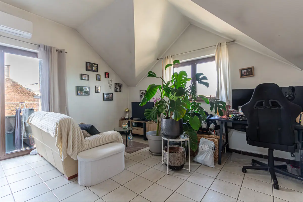 Appartement à vendre à Mont-sur-Marchienne 6032 108000.00€ 1 chambres 51.00m² - annonce 744510