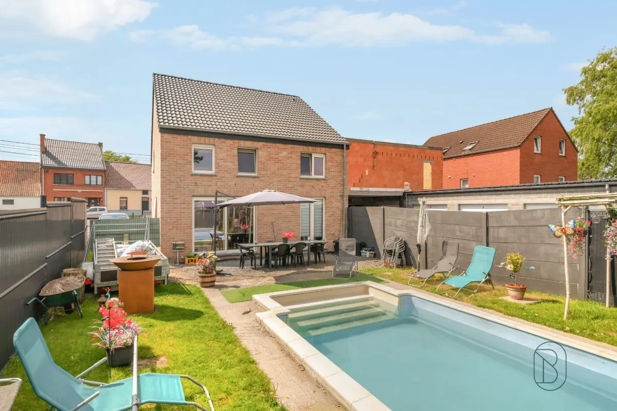 Maison à vendre à Blaton 7321 355000.00€ 4 chambres 158.00m² - annonce 744599