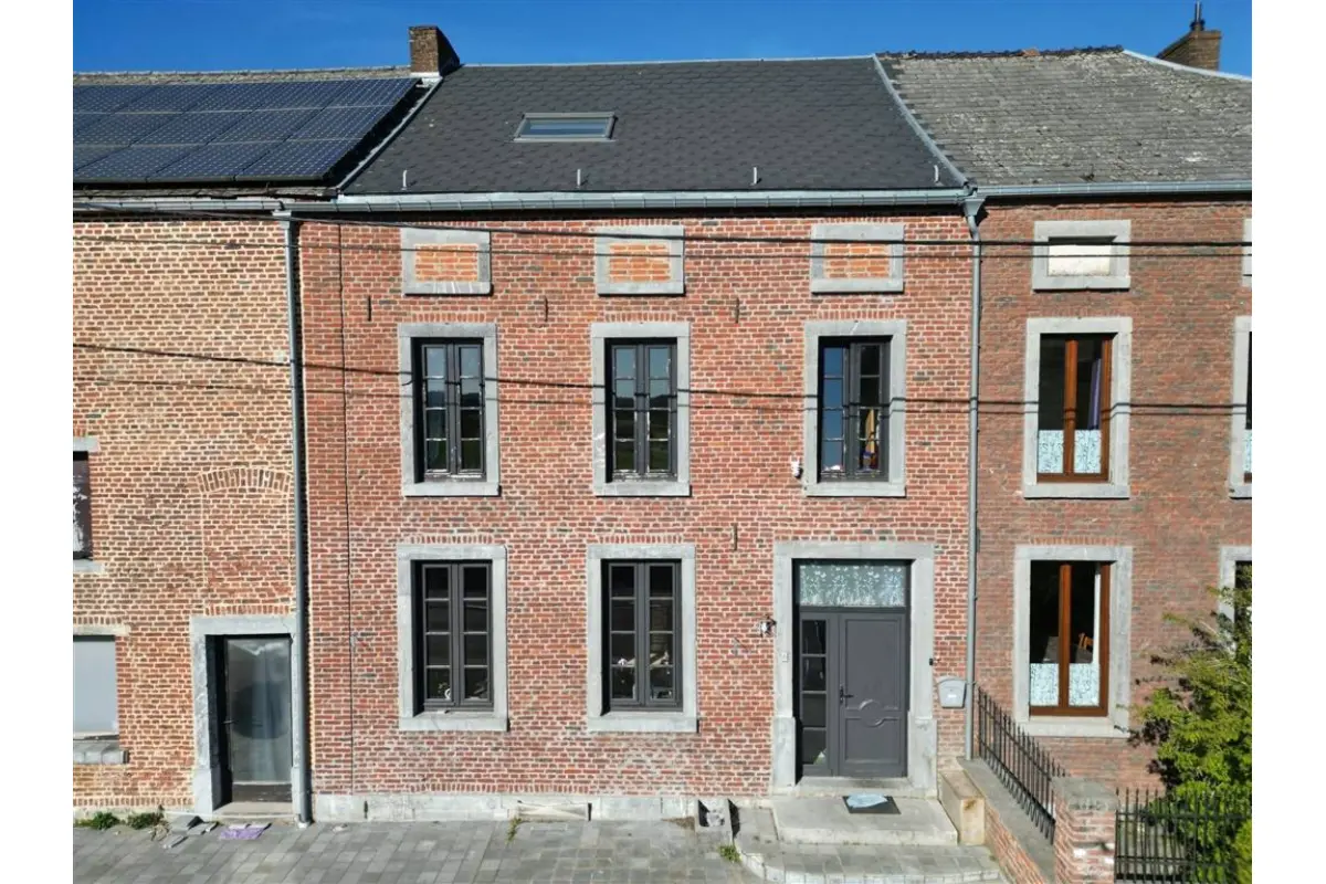Maison à vendre à Barbençon 6500 250000.00€ 3 chambres 211.00m² - annonce 744491