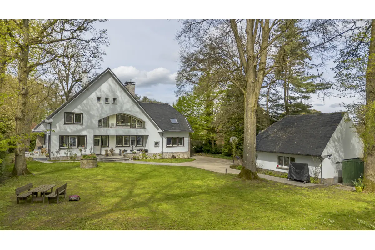 Villa à  à Montigny-le-Tilleul 6110 648000.00€ 6 chambres 430.00m² - annonce 745648
