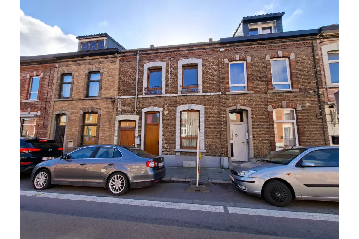 Maison à vendre à Châtelineau 6200 150000.00€ 4 chambres m² - annonce 745260