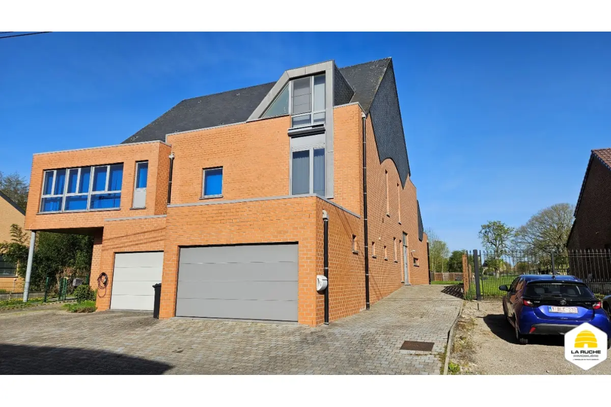 Maison à vendre à Nalinnes 6120 390000.00€ 3 chambres 200.00m² - annonce 745626