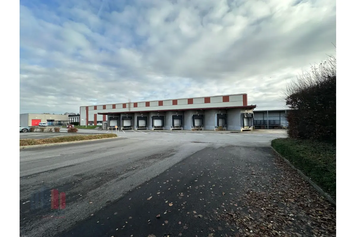 Commerce à louer à Orcq 7501 26250.00€  chambres 8955.00m² - annonce 746100