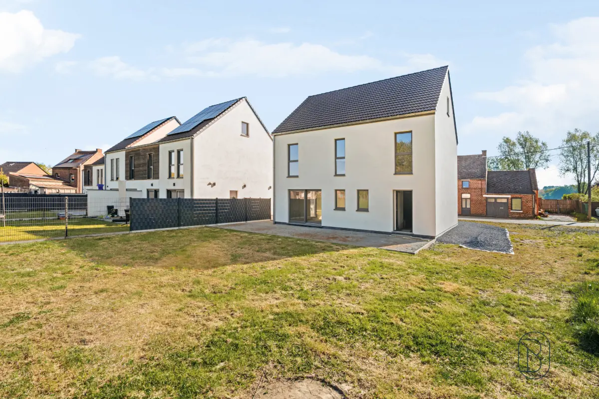 Maison à vendre à Beloeil 7970 240000.00€ 5 chambres 197.00m² - annonce 746417