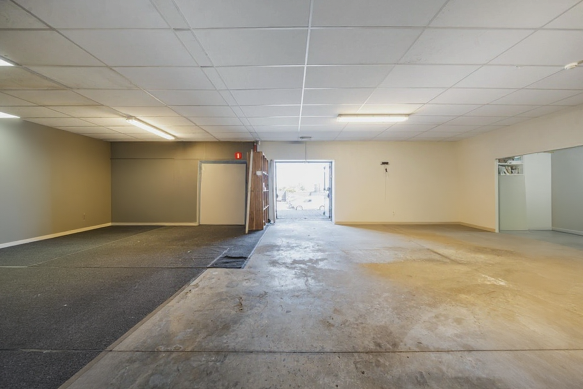 Commerce à vendre à Frameries 7080 245000.00€  chambres 566.00m² - annonce 746876