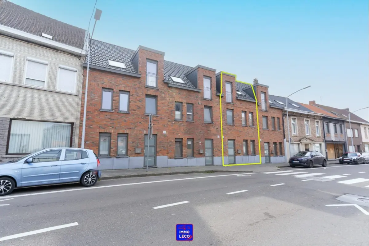 Immeuble de rapport - Immeuble à appartement à vendre à Mouscron 7700 295000.00€ 4 chambres 137.00m² - annonce 747034