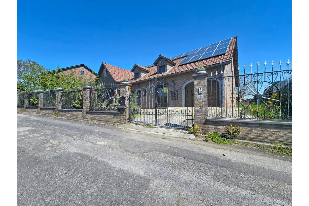 Maison à vendre à Châtelineau 6200 312500.00€ 2 chambres m² - annonce 746726