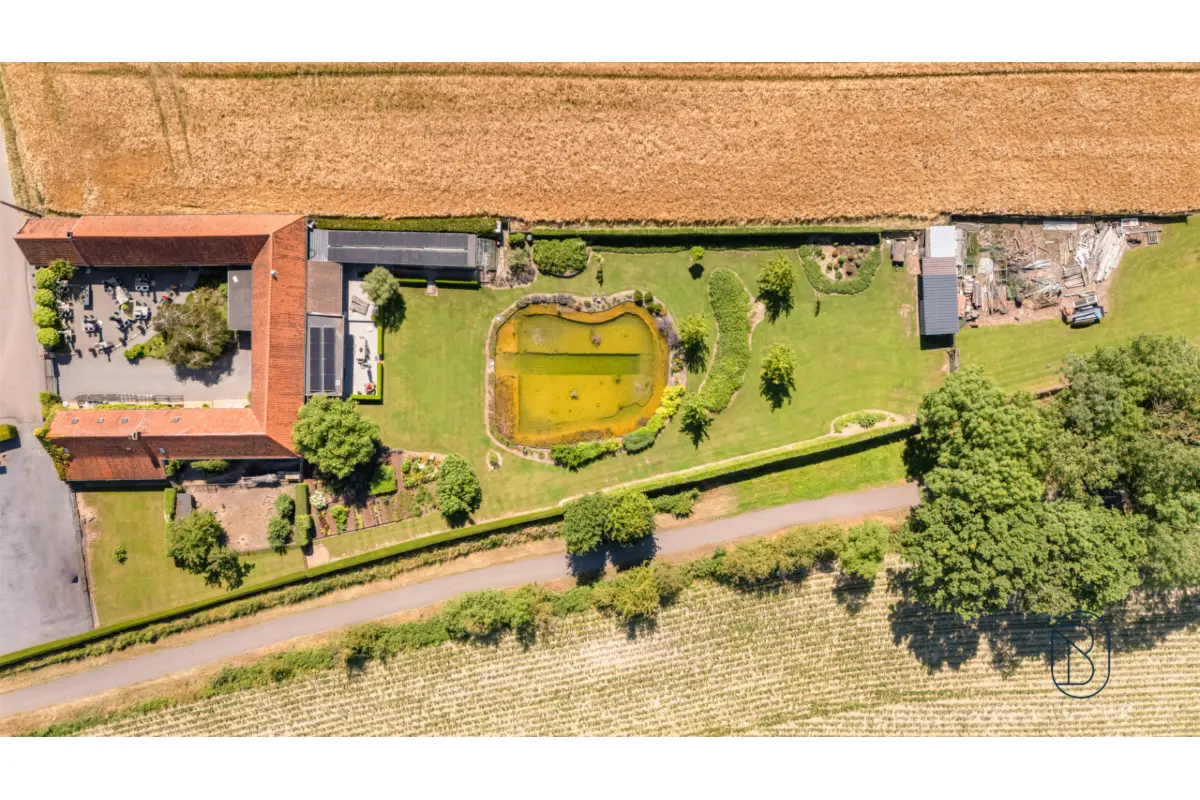 Maison à vendre à Mont-de-l'Enclus 7750 985000.00€ 3 chambres 600.00m² - annonce 748060