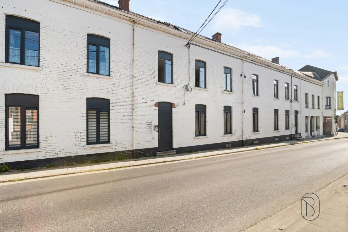 Immeuble de rapport - Immeuble à appartement à vendre à Ellezelles 7890 1350000.00€ 18 chambres m² - annonce 748147